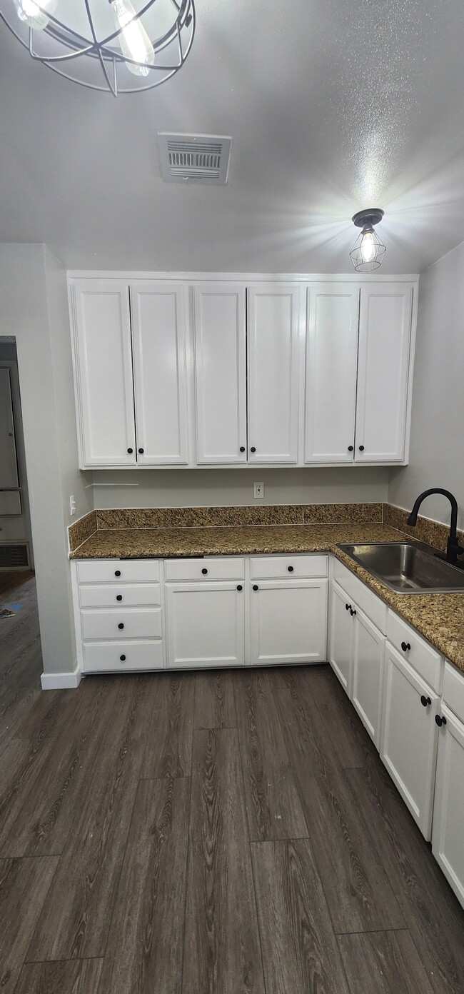 Photo - 3514 Leroy St House