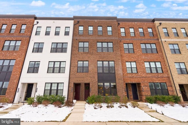 Building Photo - 43553 Charitable St