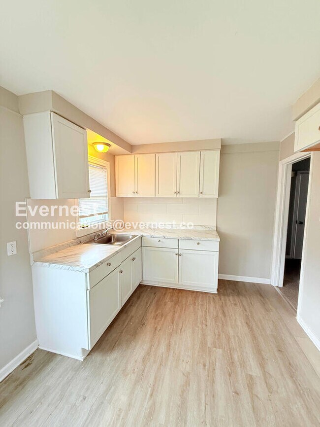 Foto del edificio - 4488 Maryland St