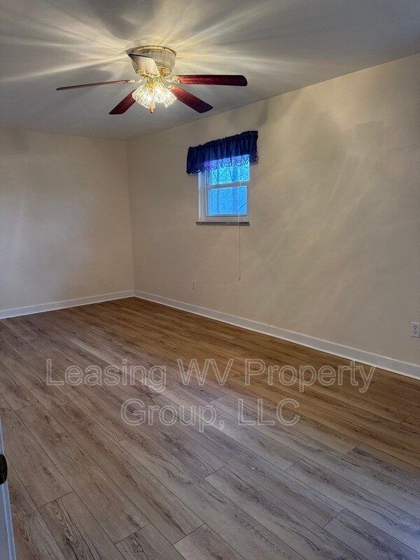 Foto del edificio - 1811 Winding Hill Dr