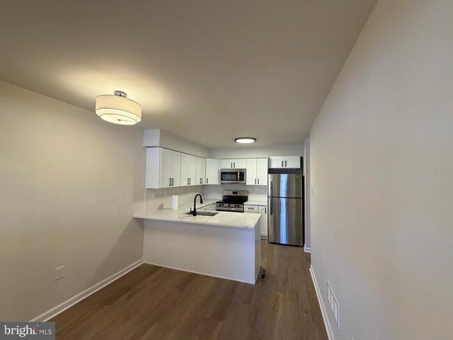 Building Photo - 203 Jonathan Dr