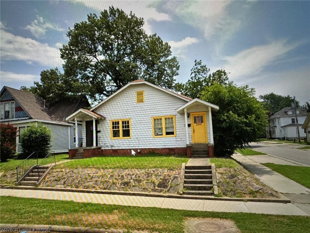 Primary Photo - 702 N 17th St