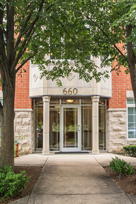Primary Photo - 660 McHenry Rd