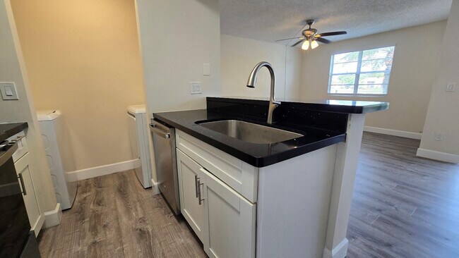 Foto del edificio - 1259 SW 46th Ave