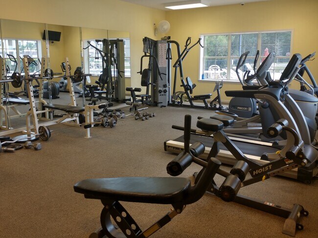 Gimnasio abierto las 24 horas - 117 Golden Lake Loop