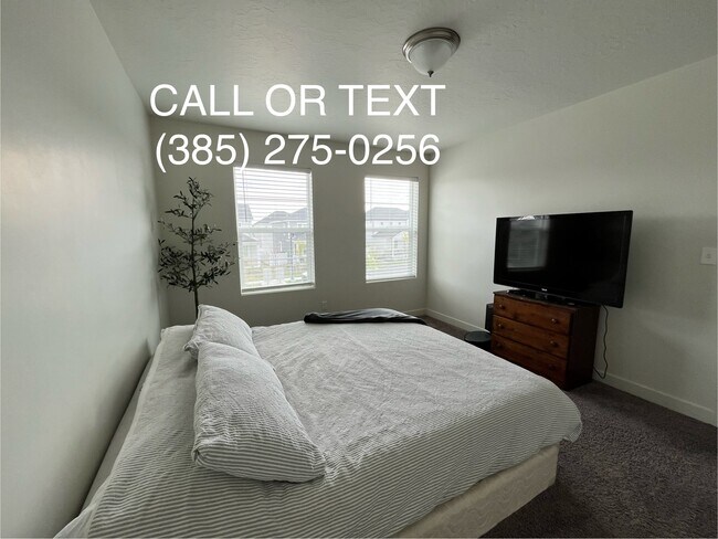 Foto del edificio - 962 W River Vine Dr