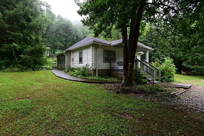 Building Photo - 8803 TN-100