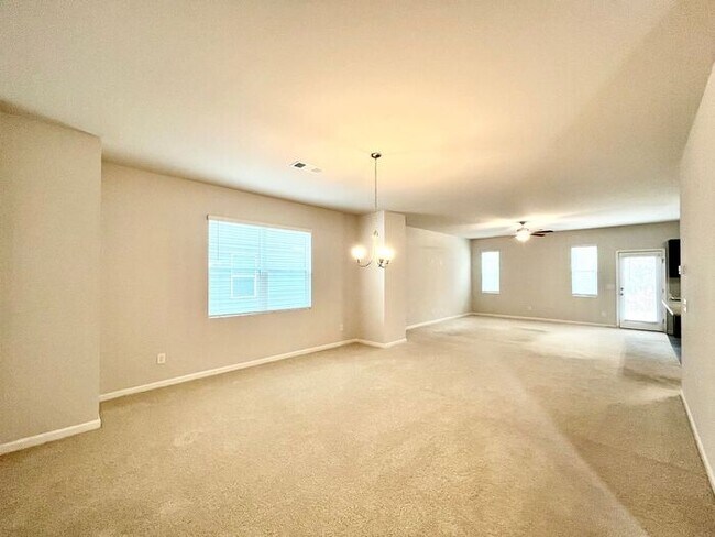 Building Photo - 159 Aimes Dr.