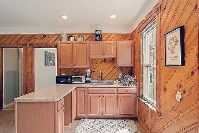 Foto del edificio - 762 Columbia Rd