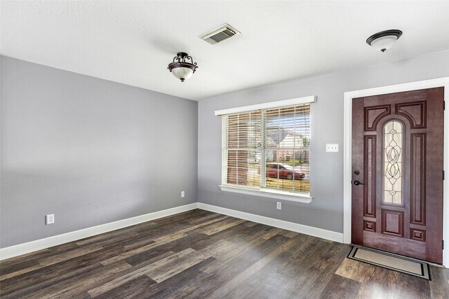 Foto del edificio - 17815 Torregon Ln