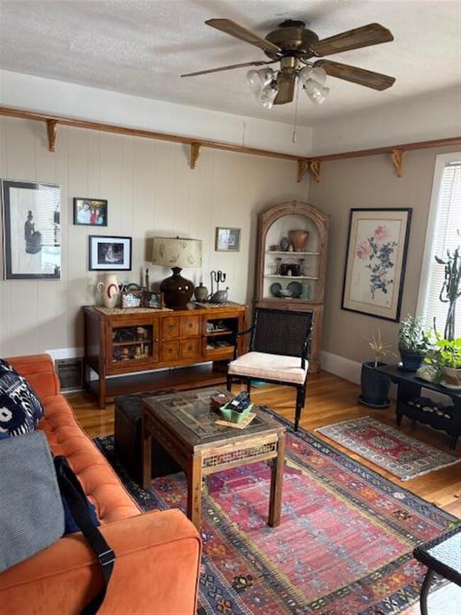 Building Photo - 15 Virginia St