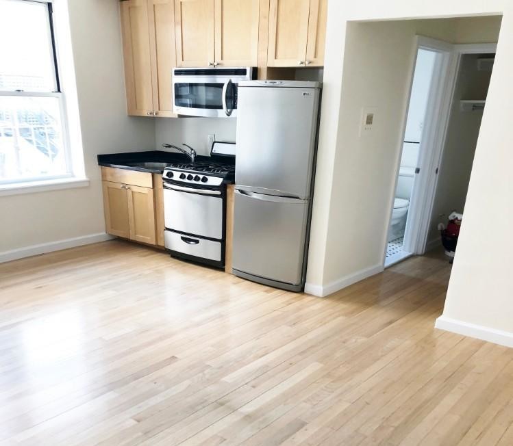 Primary Photo - 117 W 13th St