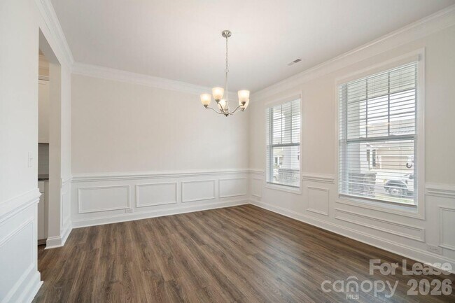 Building Photo - 1024 Arbury Way