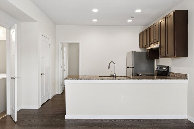 Foto del edificio - 4653 Fairfield Farm Rd NW