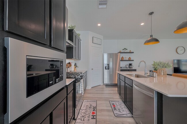 Foto del edificio - 3113 Crown Gate Dr