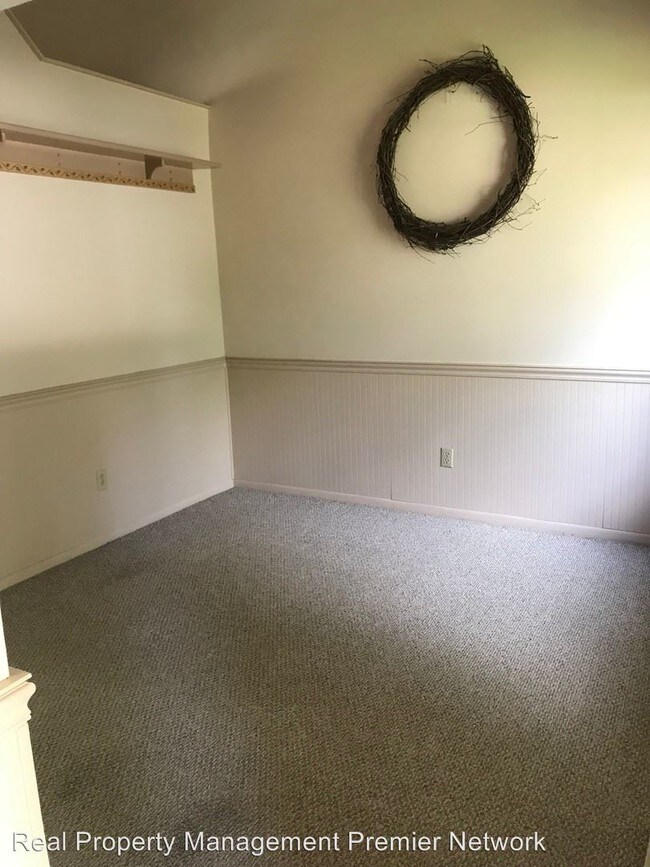 Building Photo - 2 br, 1.5 bath House - 11 Berretta Court
