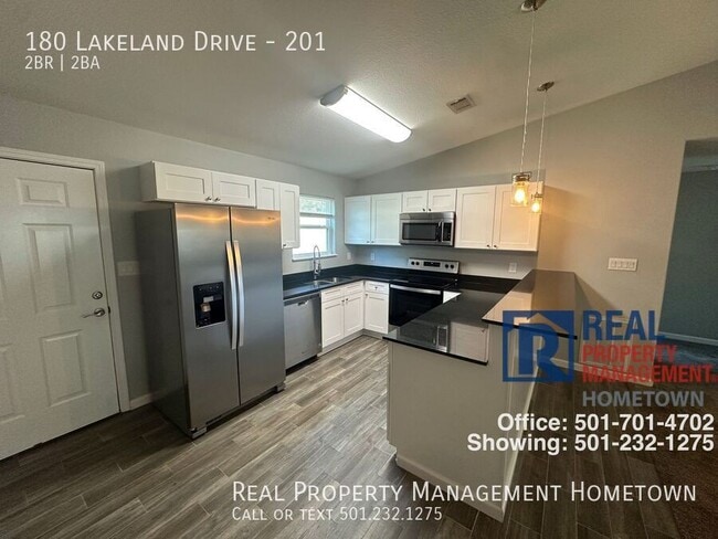 Building Photo - 180 Lakeland Dr