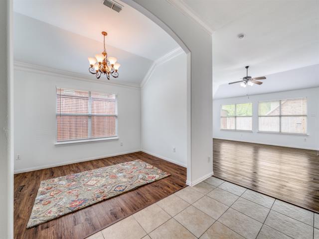 Building Photo - 5400 Raincrest Dr