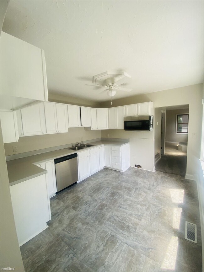 Building Photo - 5 br, 2 bath House - 4411 Savage Dr Savage...