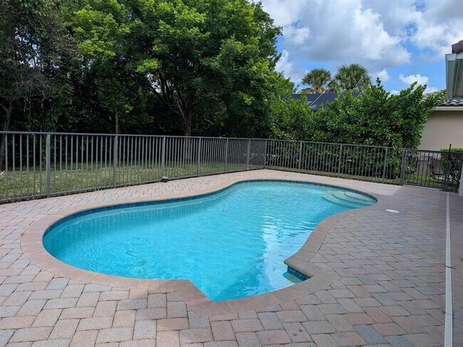 Foto del edificio - 8247 NW 120th Way