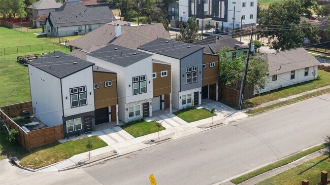 Building Photo - 7089 Tierwester St