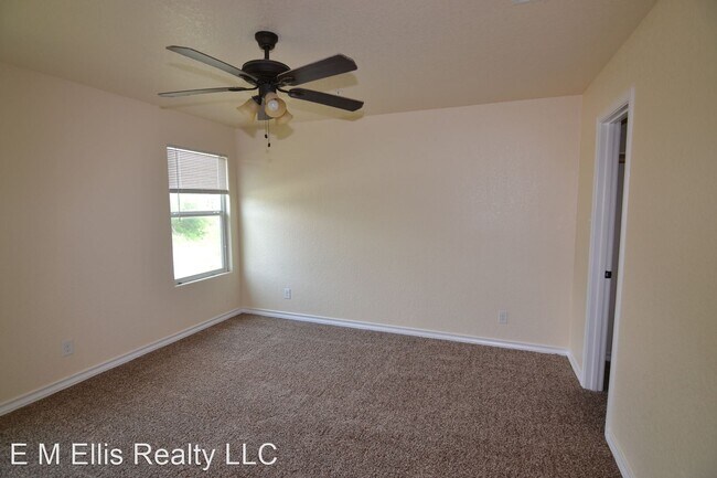 Building Photo - 3 br, 2 bath House - 6411 Aspen Hill