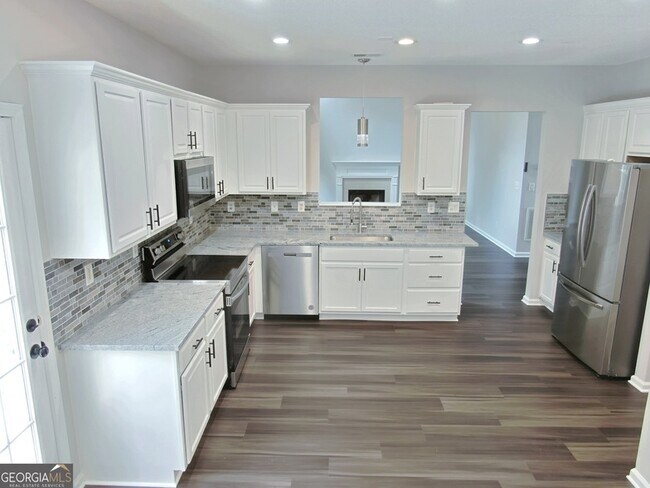 Foto del edificio - 3225 Blackwood Ln