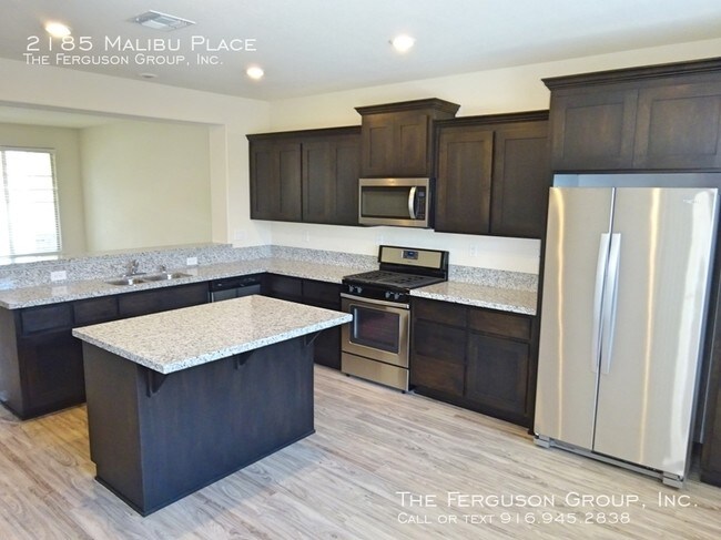 Building Photo - 2185 Malibu Place