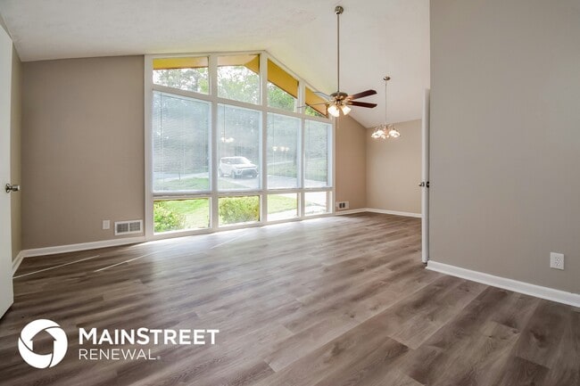 Building Photo - 2067 Monterey Dr