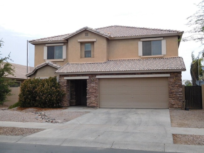 Building Photo - Coming soon!! Huge 2700 SFT, Golf-view Com...