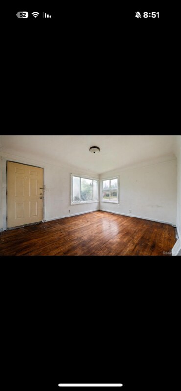 Foto del edificio - 11780 Corbett Ave