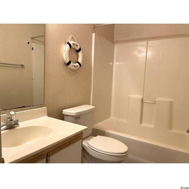 Foto del edificio - 618 Waterway Village Blvd
