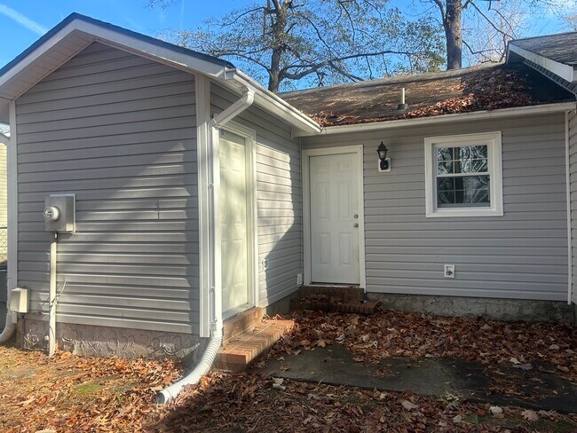 Almacenamiento adicional - 403 Cedar Creek Dr