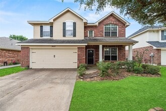 Building Photo - 16127 Spur Canyon Ct