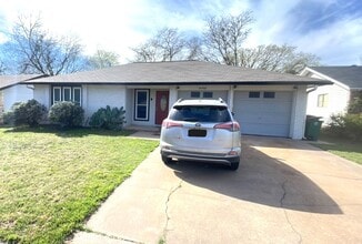 Building Photo - 10408 Leaning Willow Dr