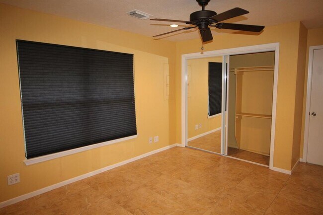 Building Photo - 2707 Haverhill Dr