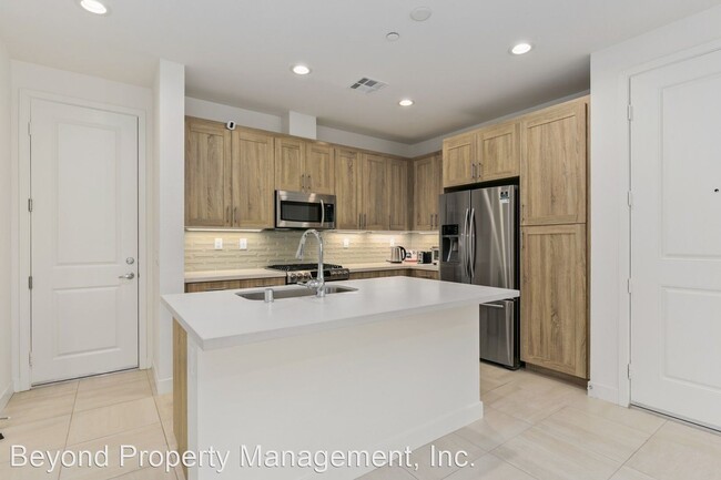 Building Photo - 3 br, 2.5 bath House - 3128 Nala Way