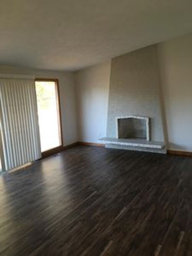 Foto del edificio - Spacious 5bd 2.5ba on the South Hill!