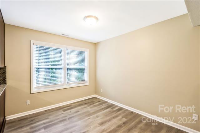 Building Photo - 8535 Timbercrest Cir