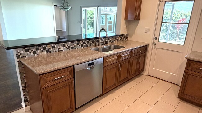 Foto del edificio - 3069 Hackett Ave