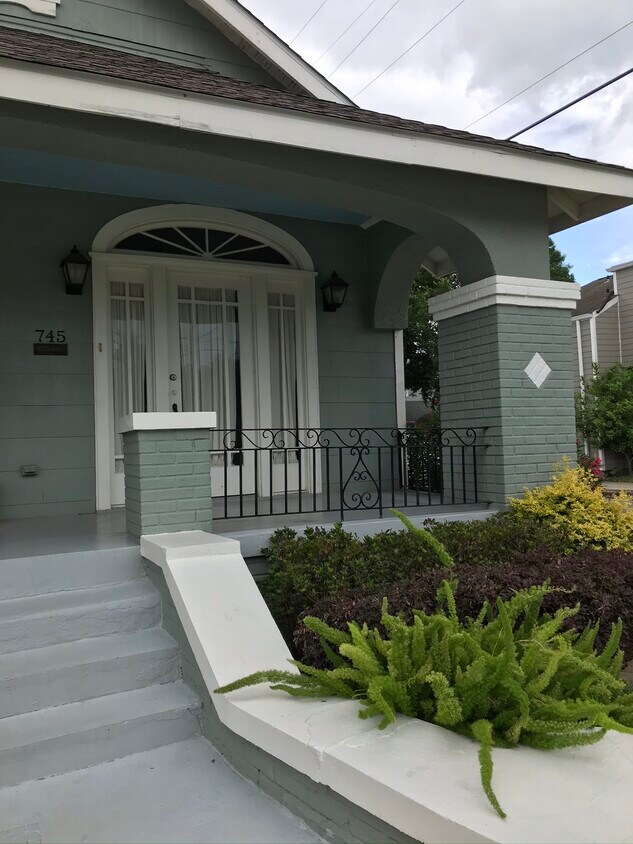 Foto principal - 745 Hidalgo St