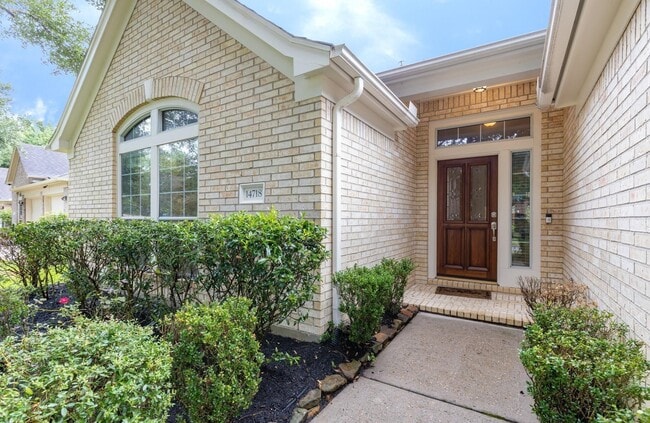 Foto del edificio - 14718 Arbor Trace Ln