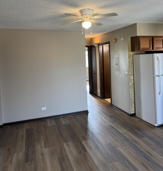 Building Photo - 1353 Crab Apple Ct