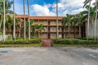 Building Photo - 120 Sparrow Dr
