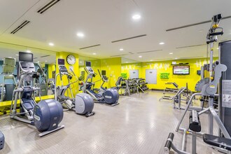 Interior Photo - Onyx on First