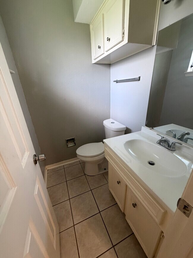 Building Photo - 7106 Haverton Dr