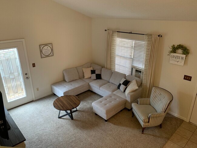 Building Photo - 6135 Pemberton Way