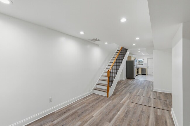 Building Photo - 458 Federal St