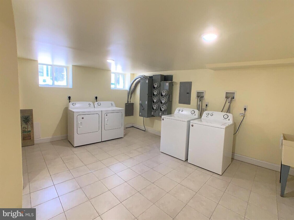 basement laundry - 1427 w girard ave