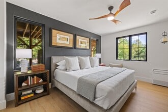 Building Photo - 70 Greystone Ln